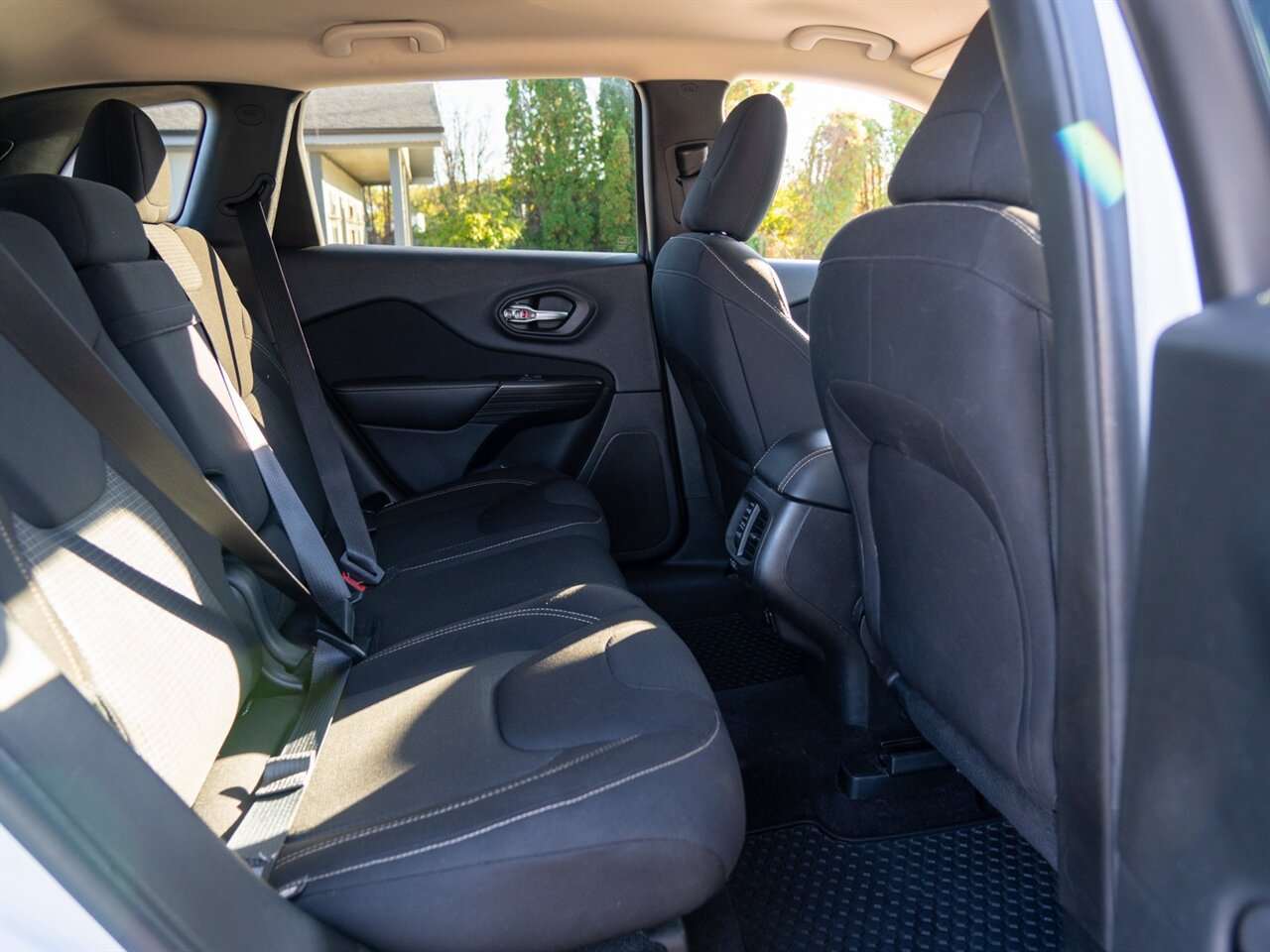 2017 Jeep Cherokee Latitude - Photo 23 - Washington, MI 48094