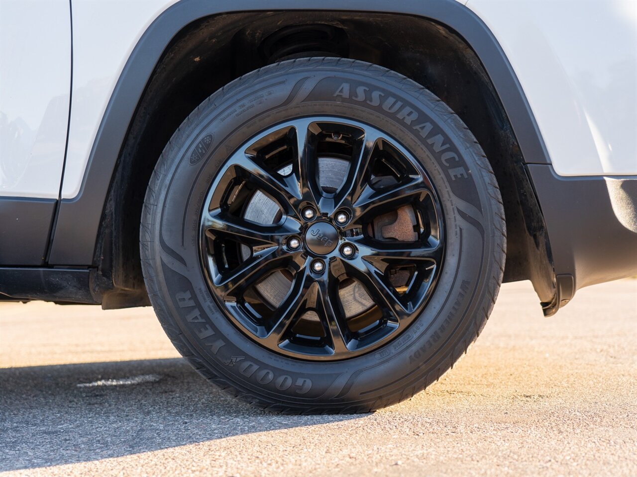 2017 Jeep Cherokee Latitude - Photo 44 - Washington, MI 48094