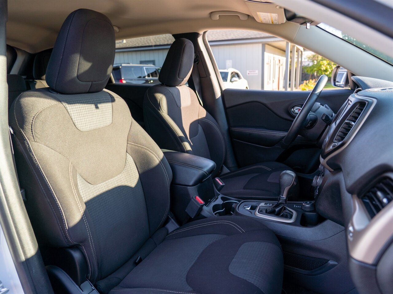 2017 Jeep Cherokee Latitude - Photo 22 - Washington, MI 48094