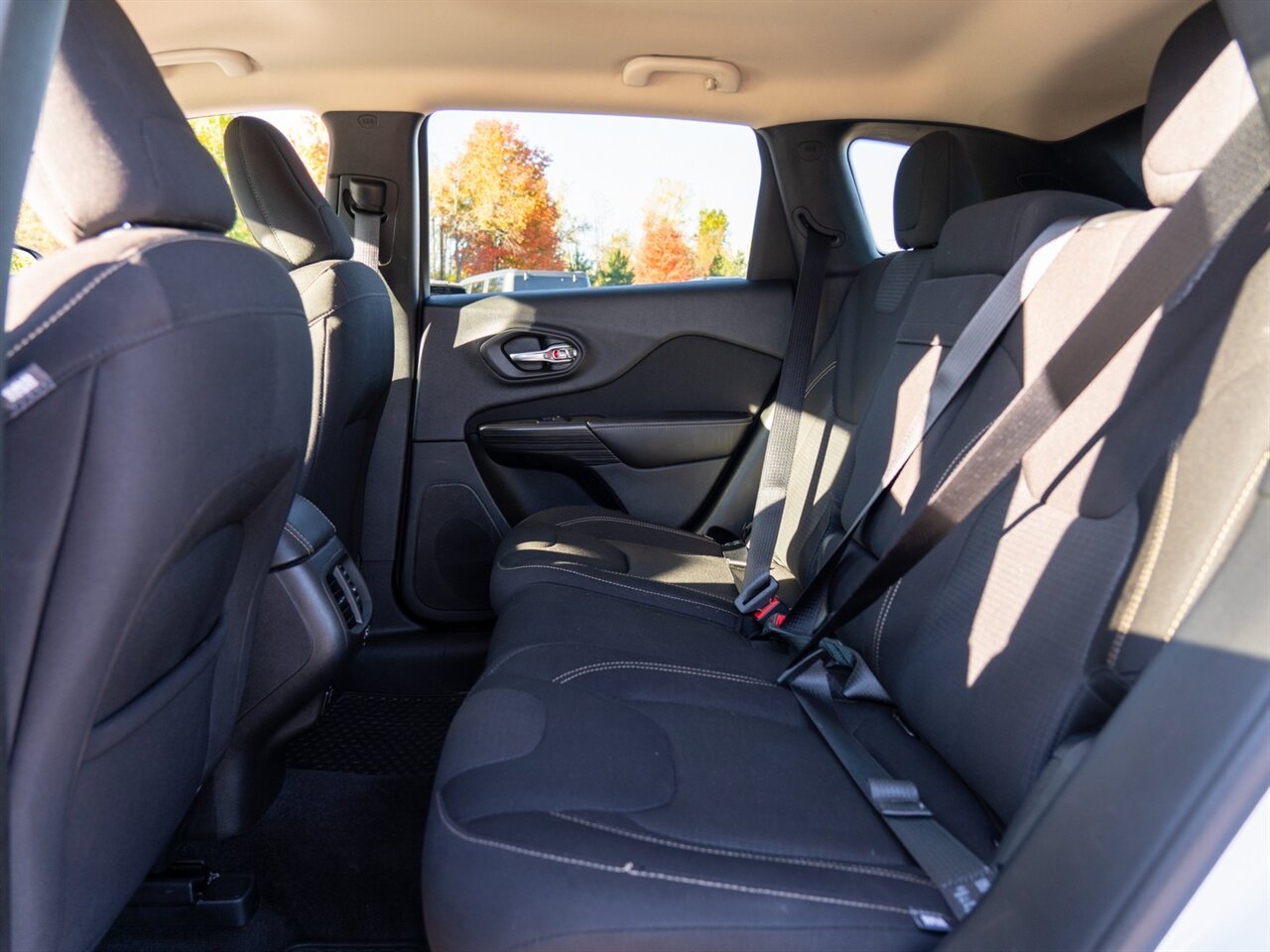 2017 Jeep Cherokee Latitude - Photo 24 - Washington, MI 48094