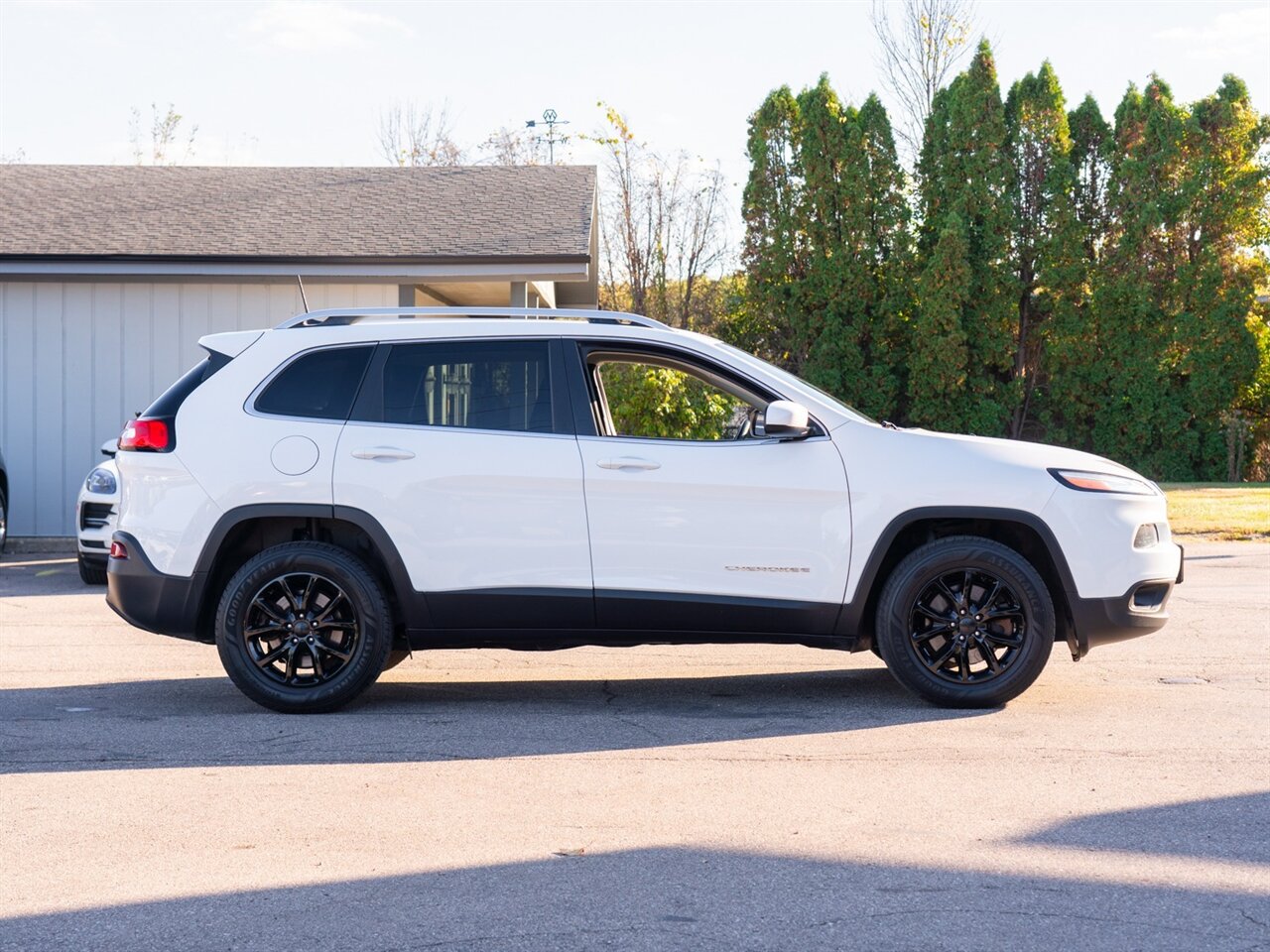 2017 Jeep Cherokee Latitude - Photo 4 - Washington, MI 48094