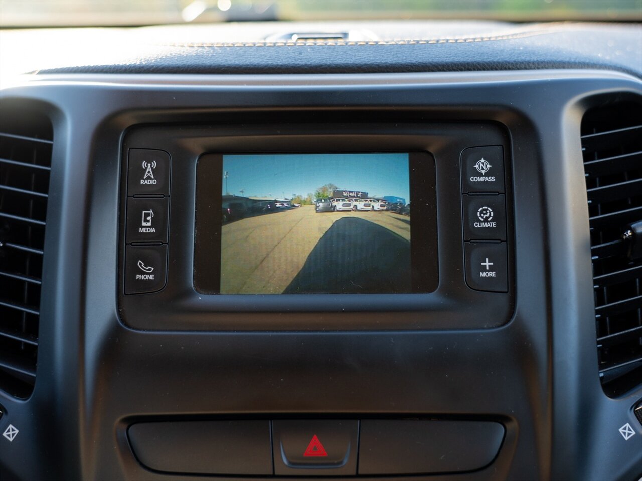 2017 Jeep Cherokee Latitude - Photo 32 - Washington, MI 48094