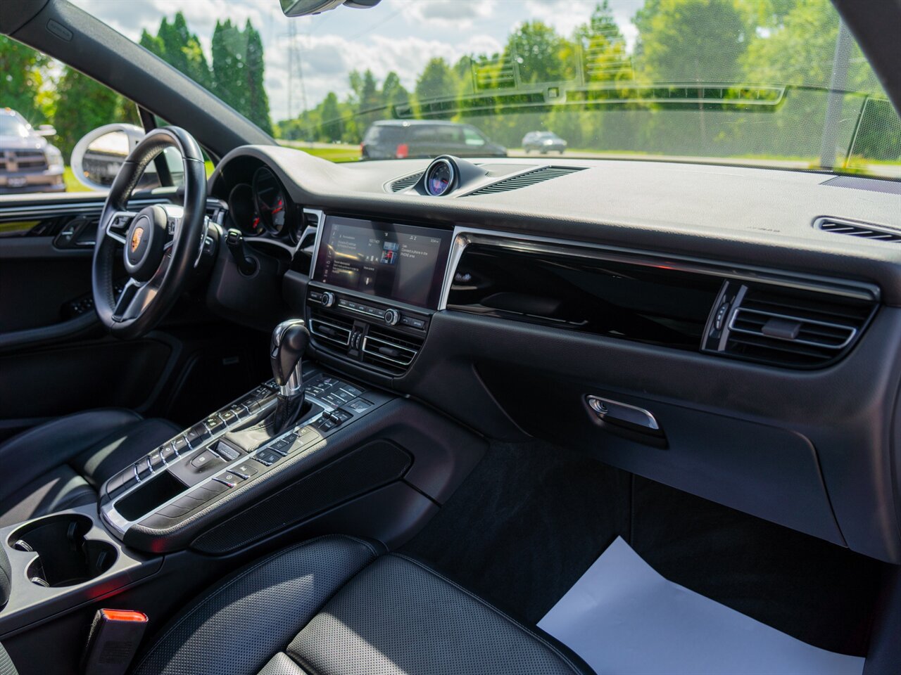 2019 Porsche Macan S - Photo 19 - Washington, MI 48094
