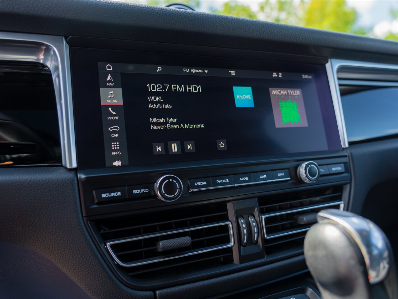2019 Porsche Macan S - Photo 35 - Washington, MI 48094