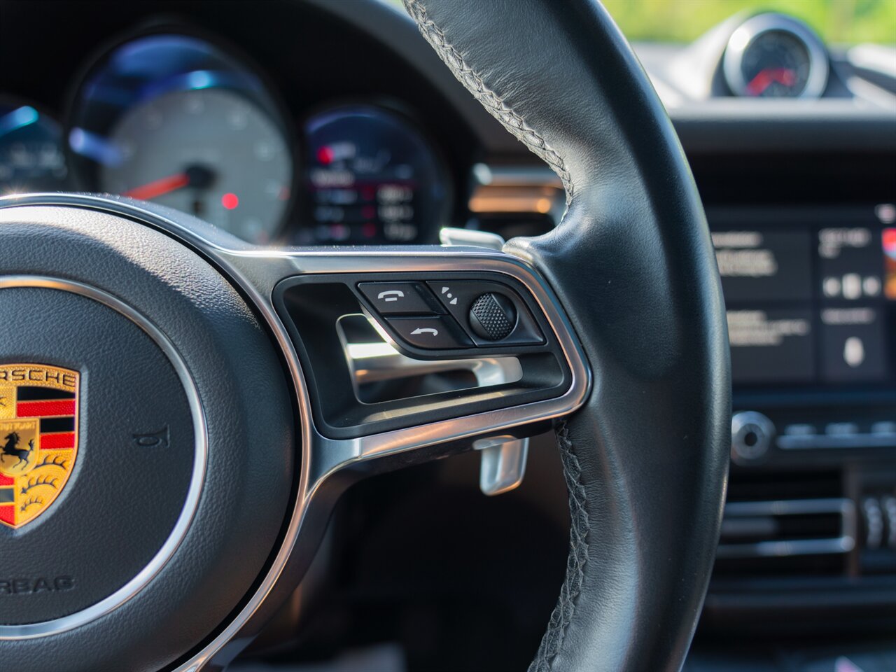 2019 Porsche Macan S - Photo 29 - Washington, MI 48094