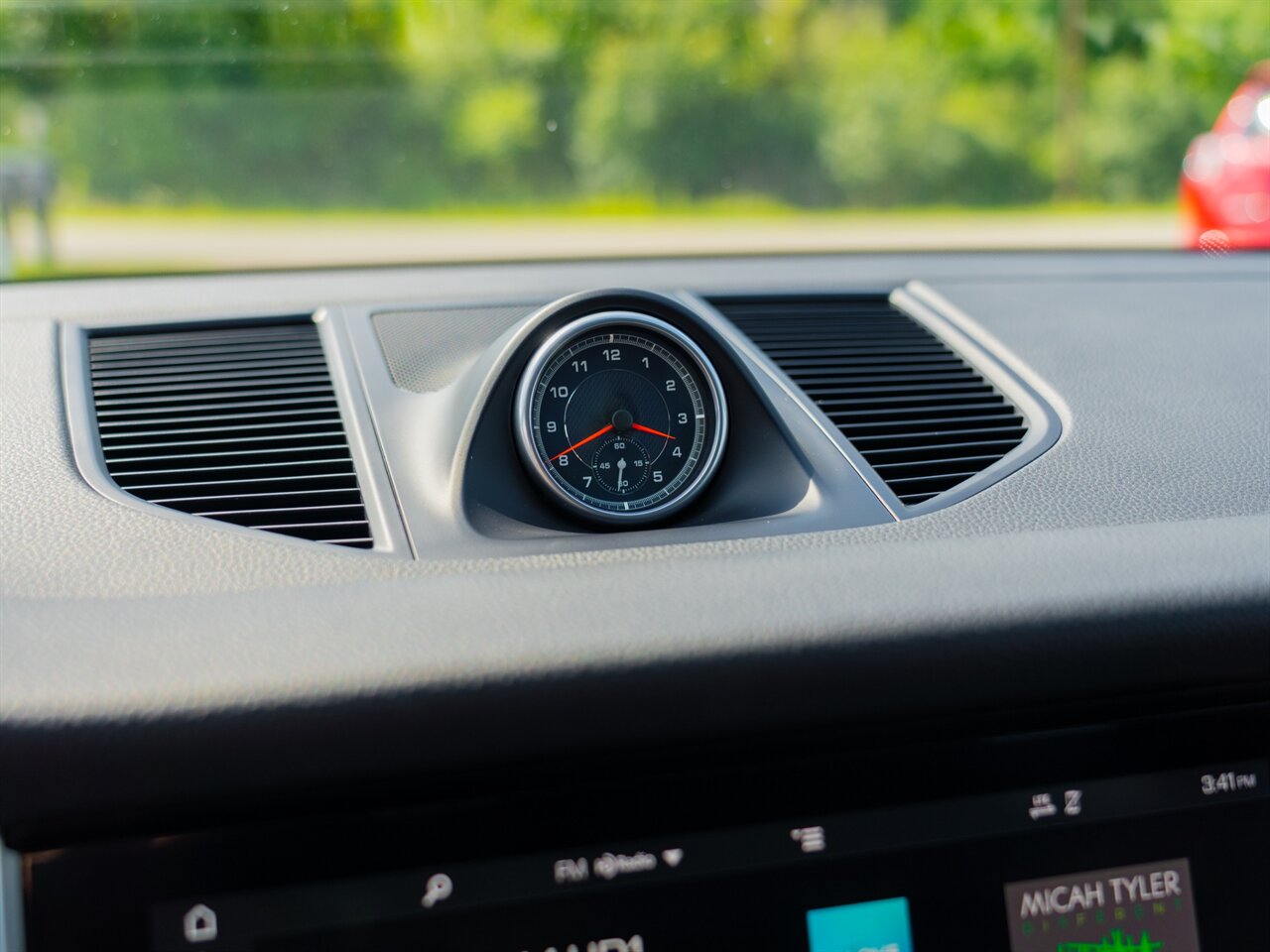 2019 Porsche Macan S - Photo 37 - Washington, MI 48094
