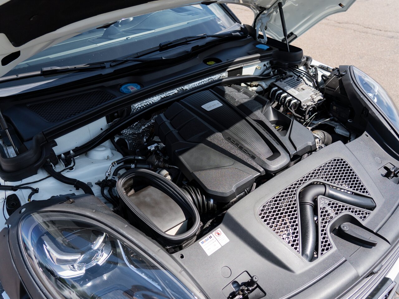 2019 Porsche Macan S - Photo 13 - Washington, MI 48094