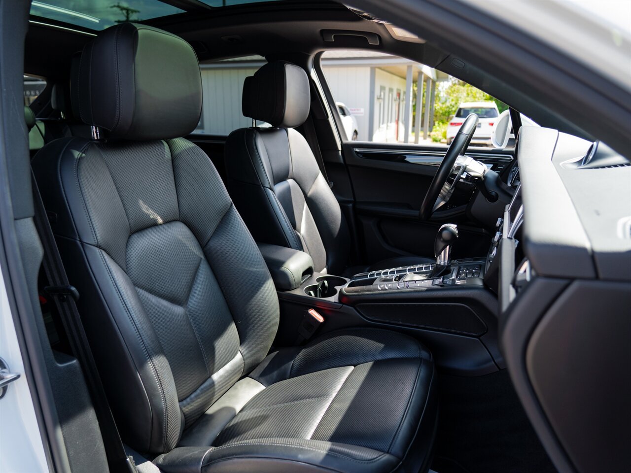 2019 Porsche Macan S - Photo 20 - Washington, MI 48094
