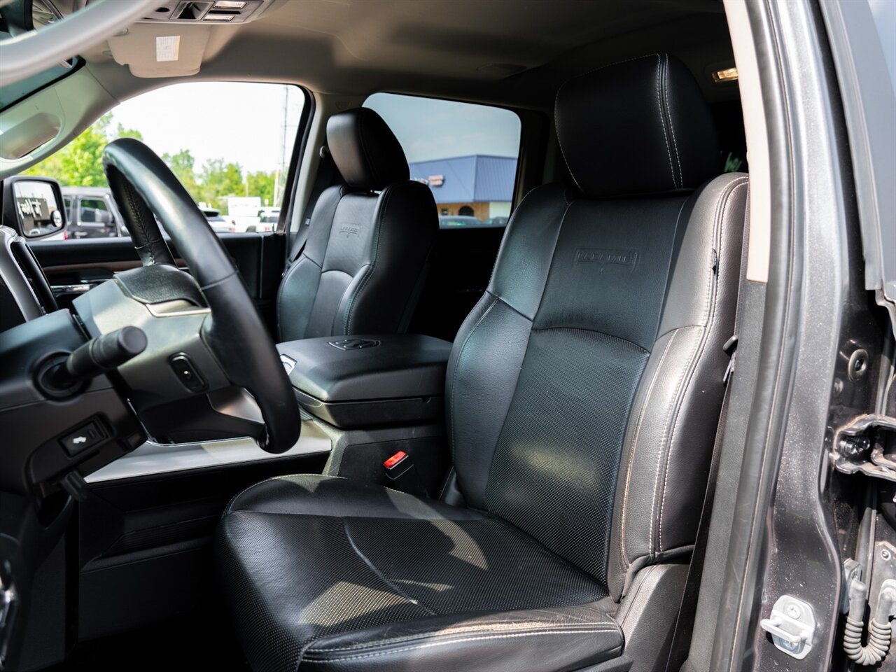 2016 RAM 1500 Laramie - Photo 19 - Washington, MI 48094