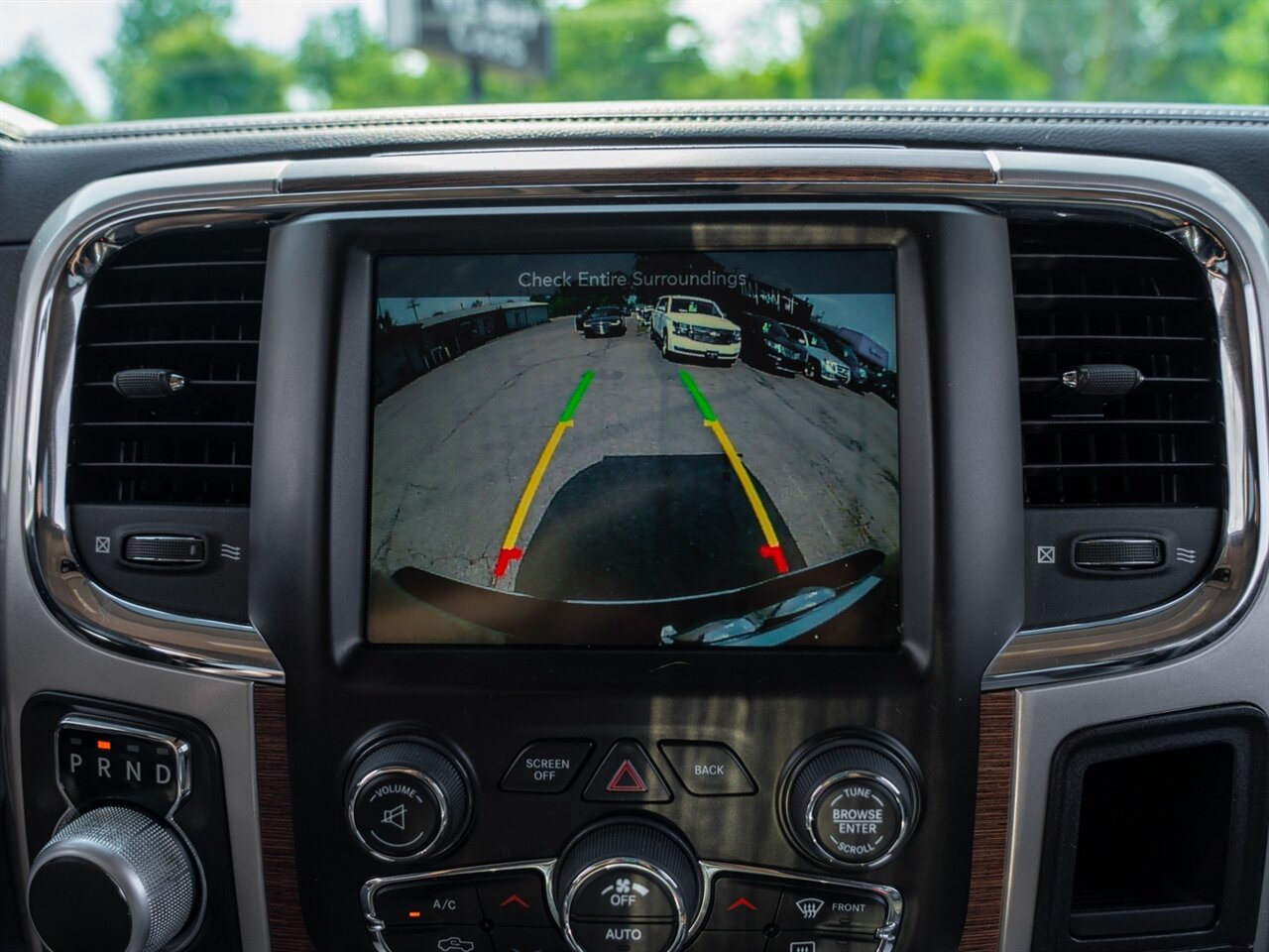 2016 RAM 1500 Laramie - Photo 32 - Washington, MI 48094