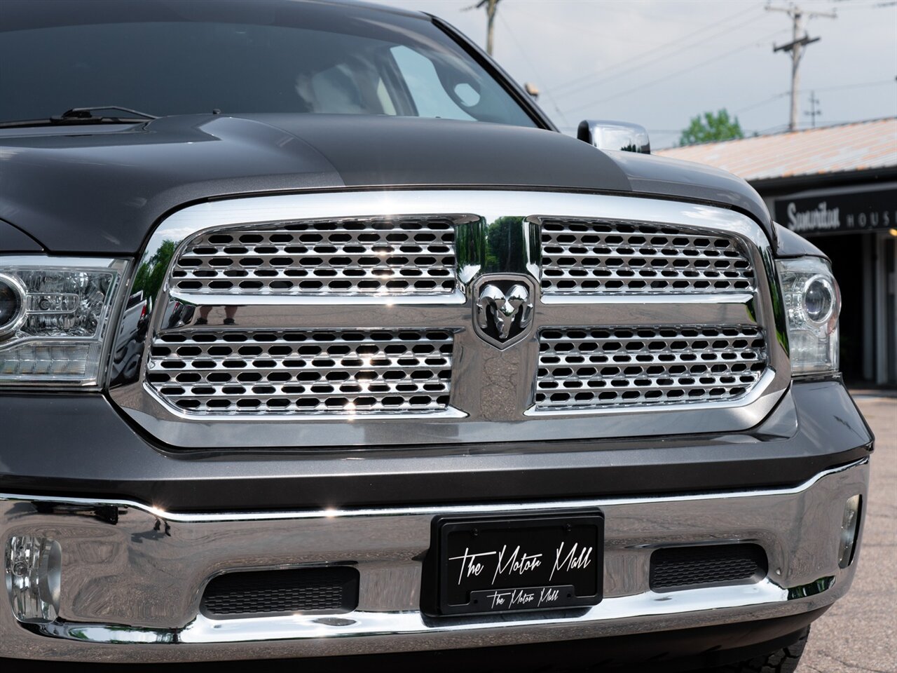 2016 RAM 1500 Laramie - Photo 9 - Washington, MI 48094
