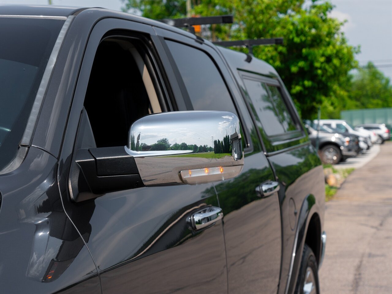2016 RAM 1500 Laramie - Photo 14 - Washington, MI 48094