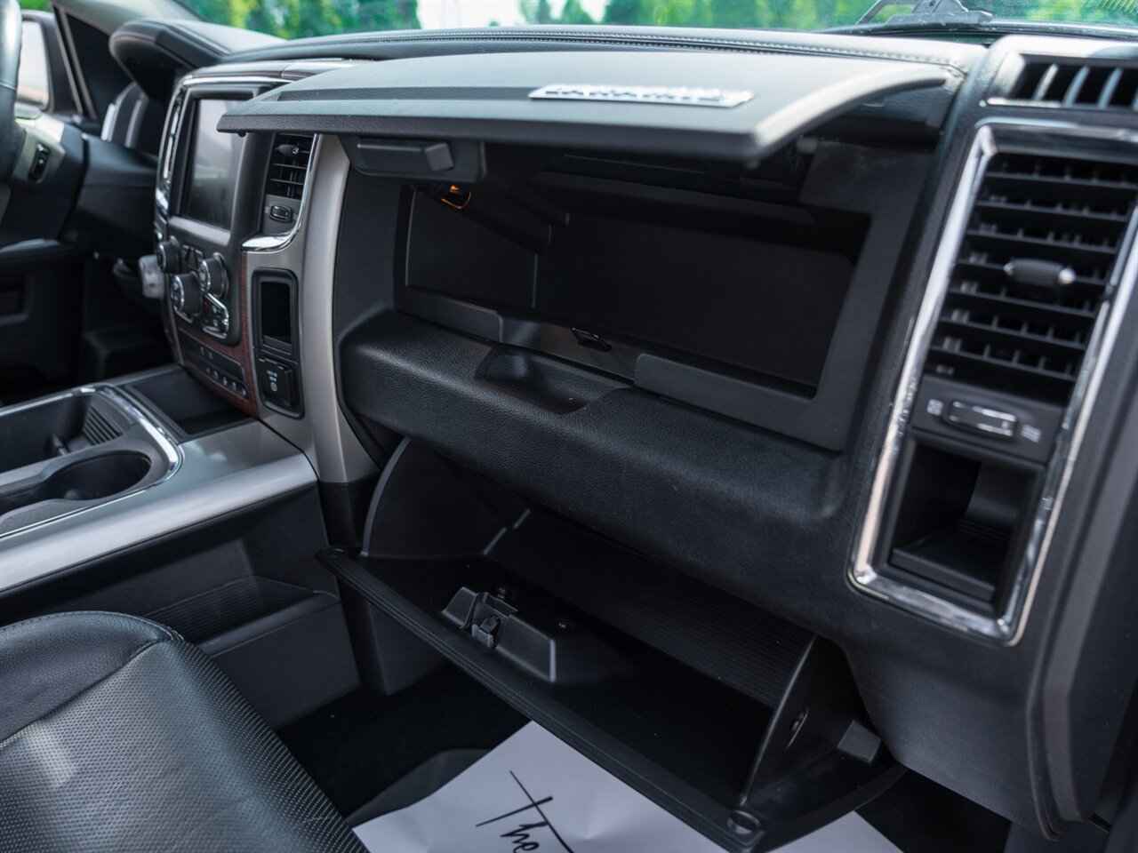 2016 RAM 1500 Laramie - Photo 43 - Washington, MI 48094