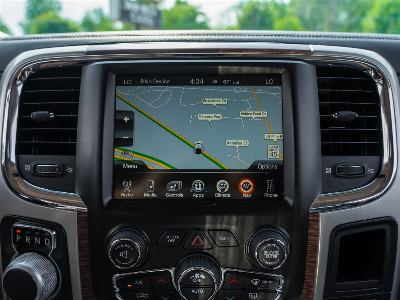 2016 RAM 1500 Laramie - Photo 33 - Washington, MI 48094