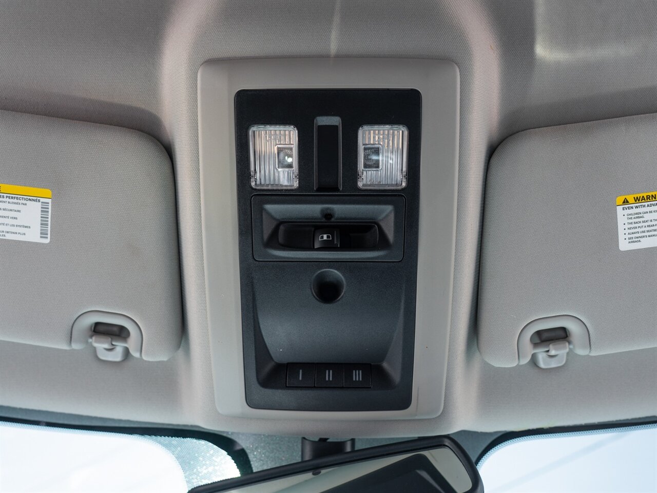 2016 RAM 1500 Laramie - Photo 39 - Washington, MI 48094