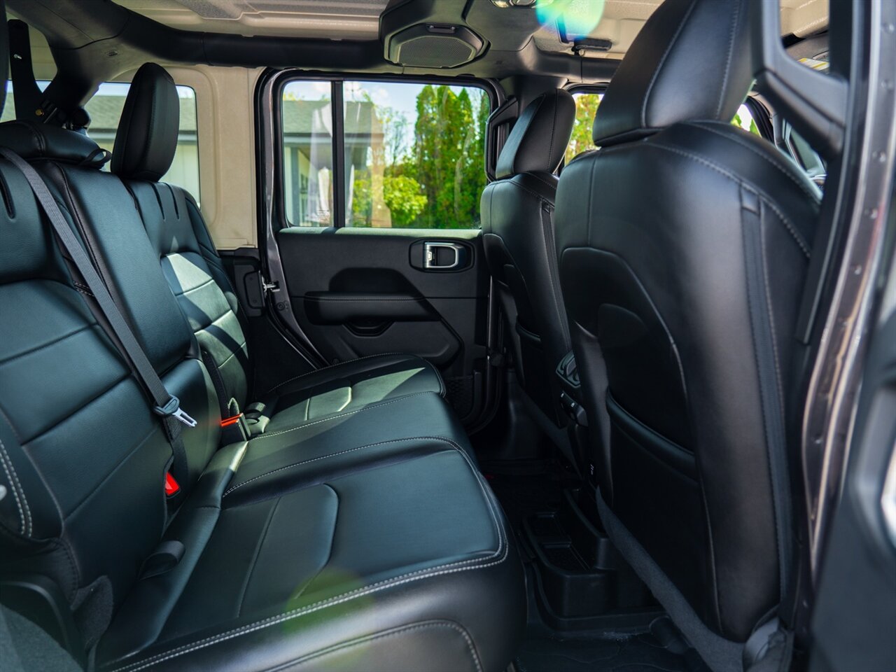 2022 Jeep Wrangler Unlimited Sahara 4xe   - Photo 20 - Washington, MI 48094
