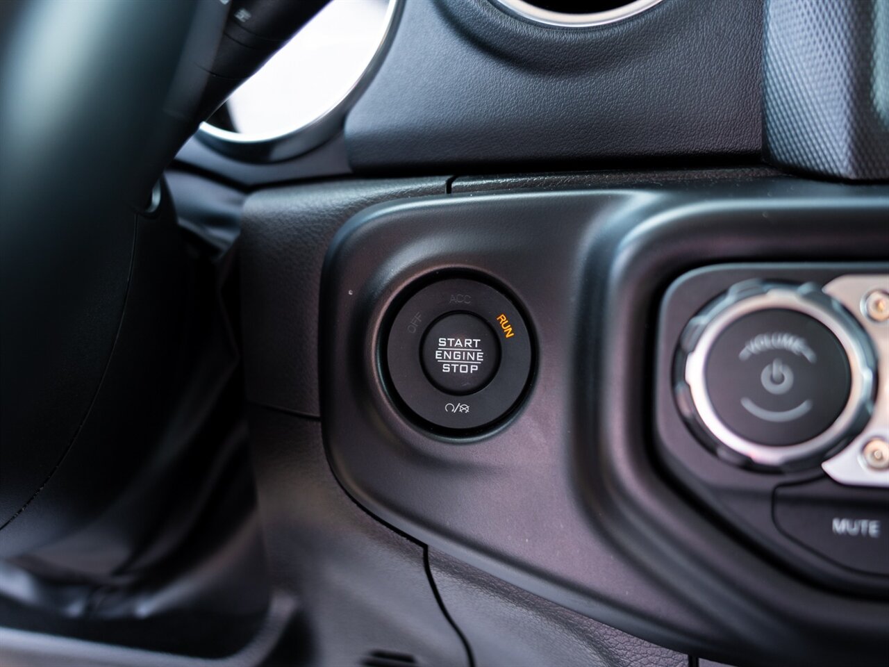 2022 Jeep Wrangler Unlimited Sahara 4xe   - Photo 35 - Washington, MI 48094