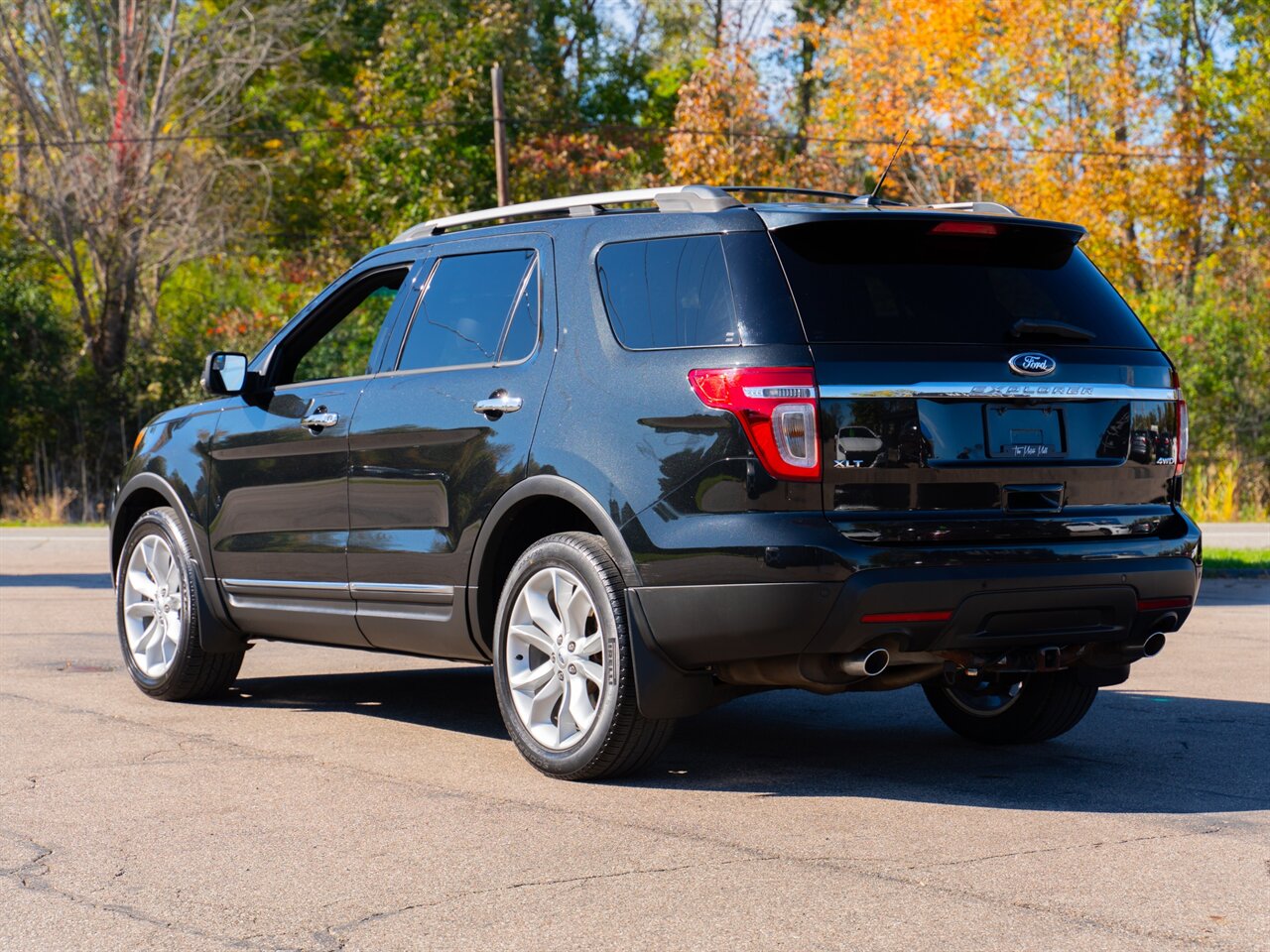 2013 Ford Explorer XLT   - Photo 7 - Washington, MI 48094