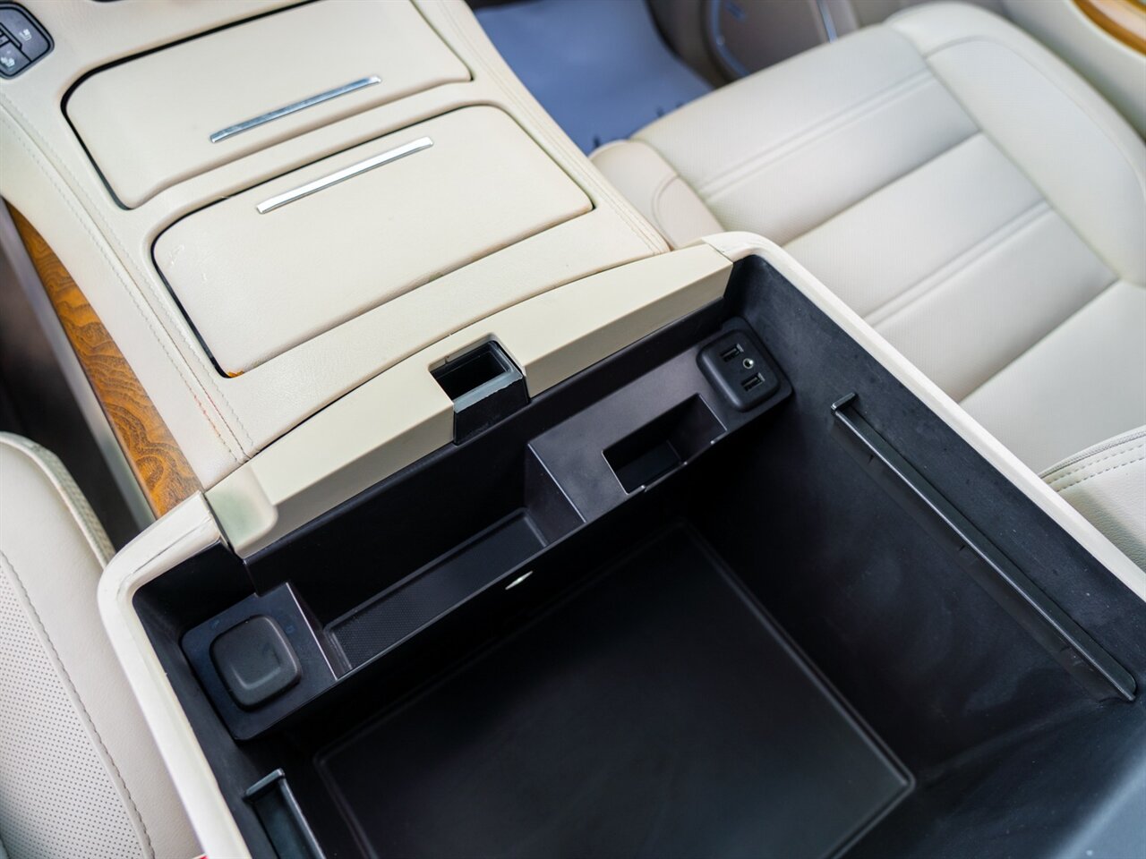 2020 GMC Yukon Denali   - Photo 47 - Washington, MI 48094