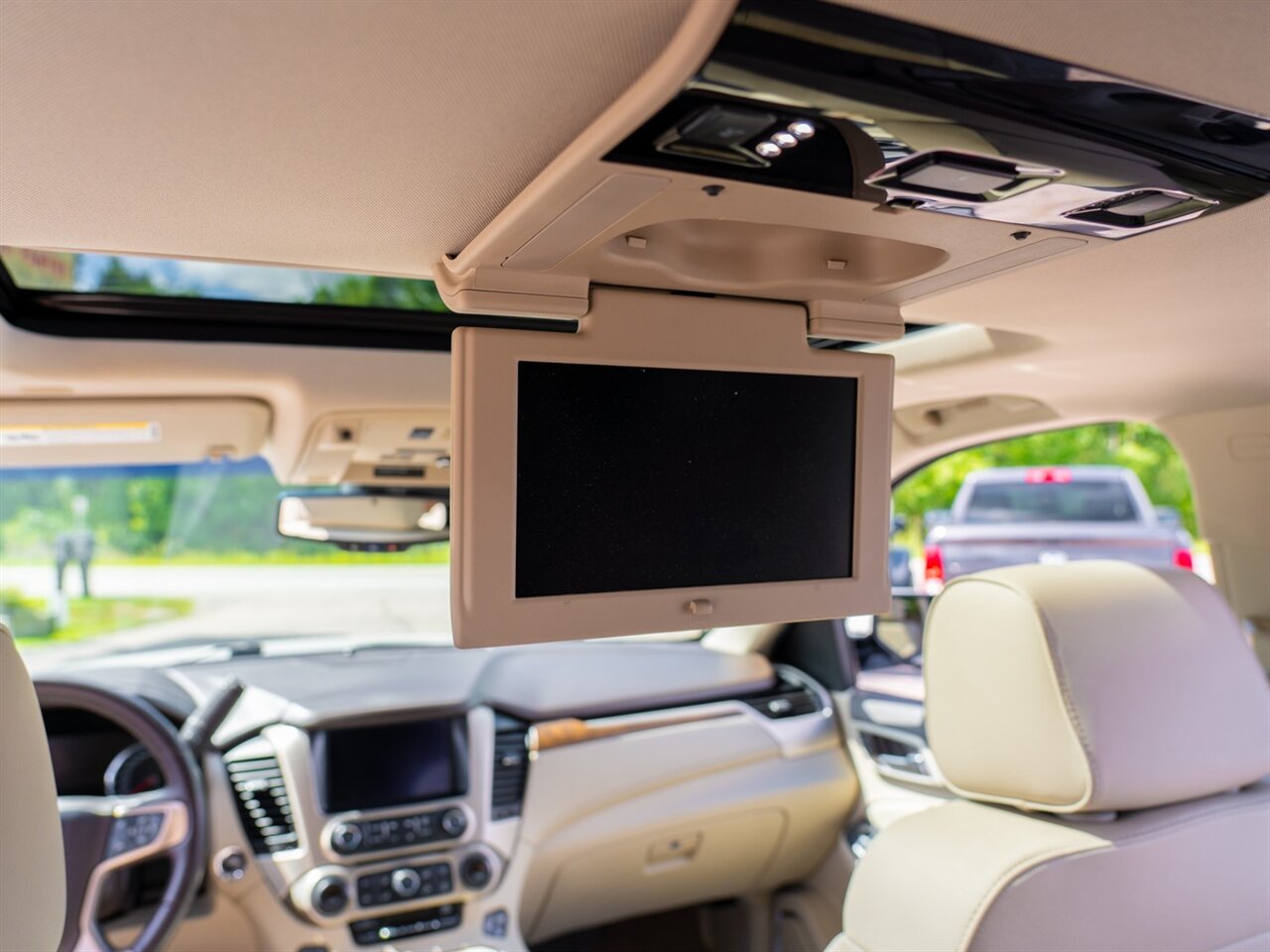 2020 GMC Yukon Denali   - Photo 28 - Washington, MI 48094