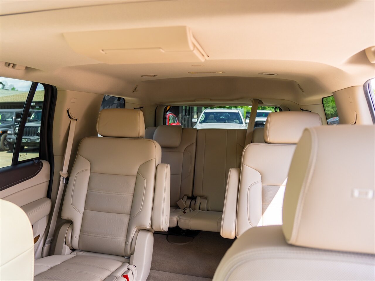 2020 GMC Yukon Denali   - Photo 26 - Washington, MI 48094
