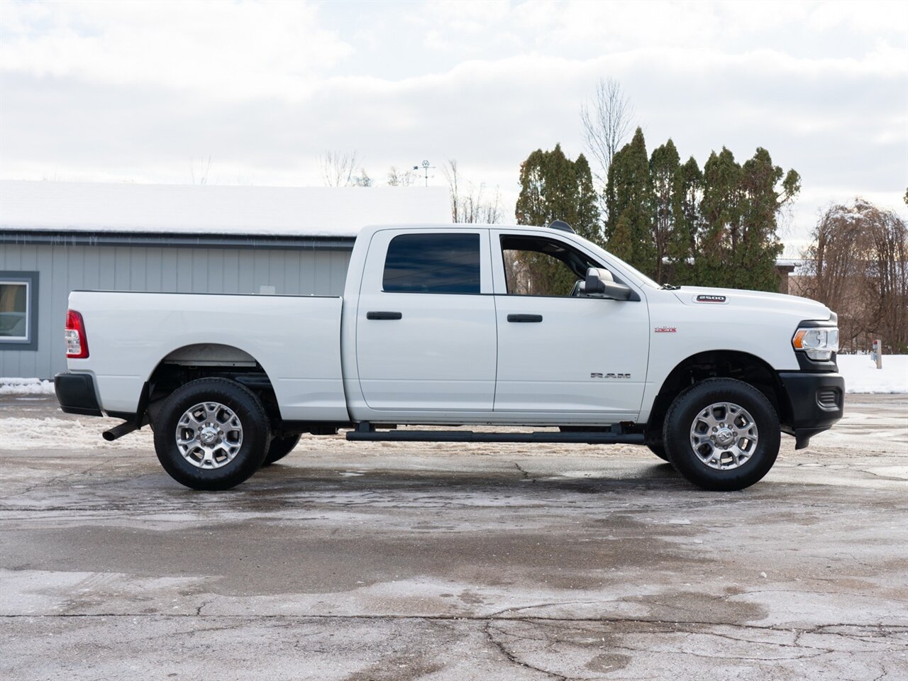 2022 RAM 2500 Tradesman   - Photo 4 - Washington, MI 48094