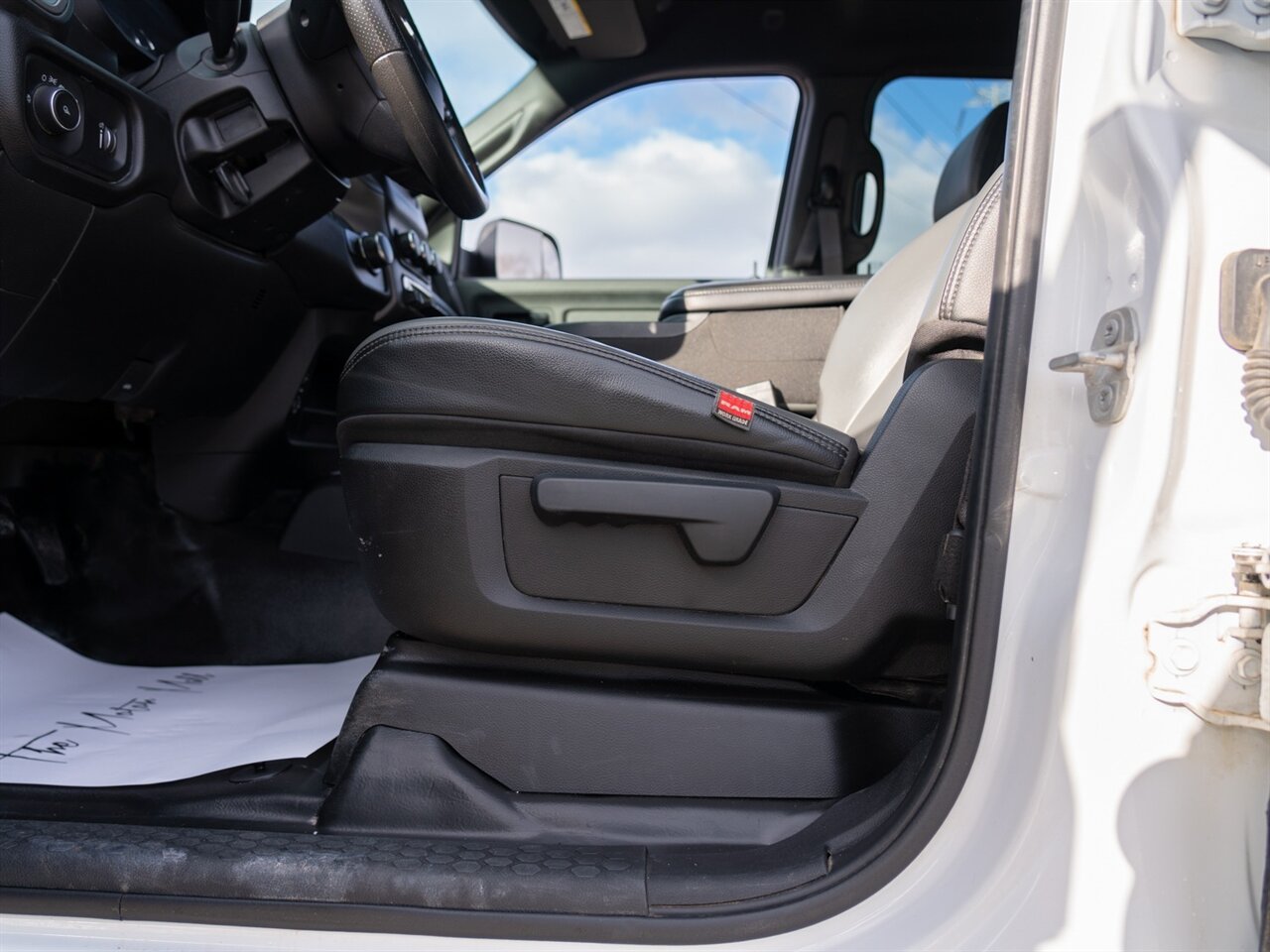 2022 RAM 2500 Tradesman   - Photo 18 - Washington, MI 48094