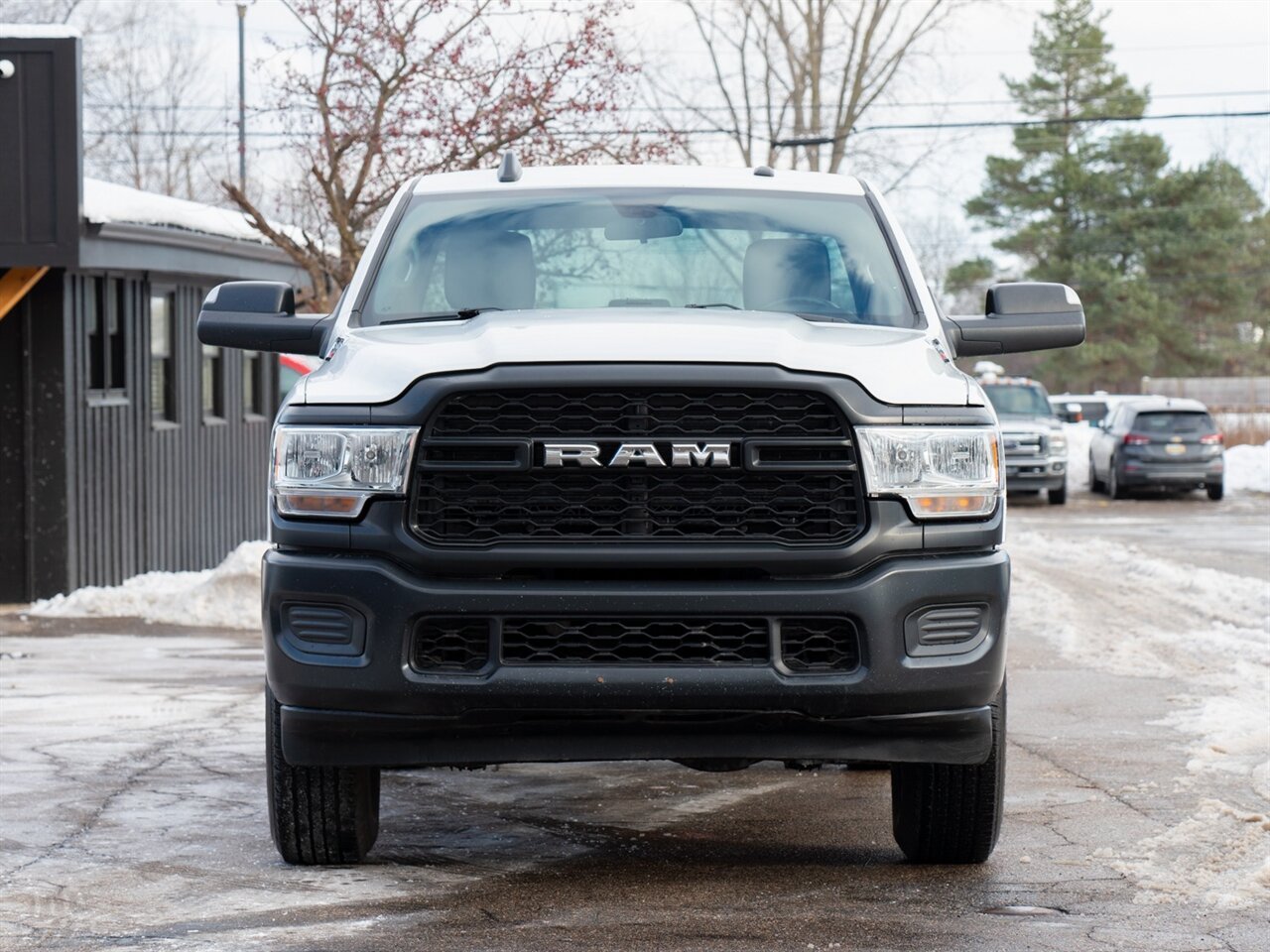2022 RAM 2500 Tradesman   - Photo 2 - Washington, MI 48094