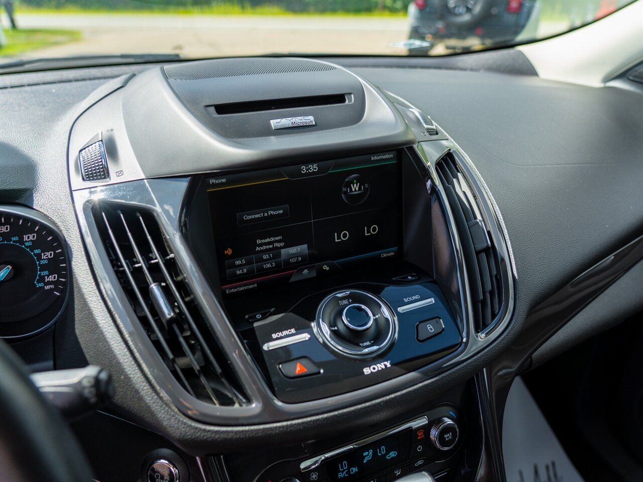 2015 Ford Escape Titanium photo 27