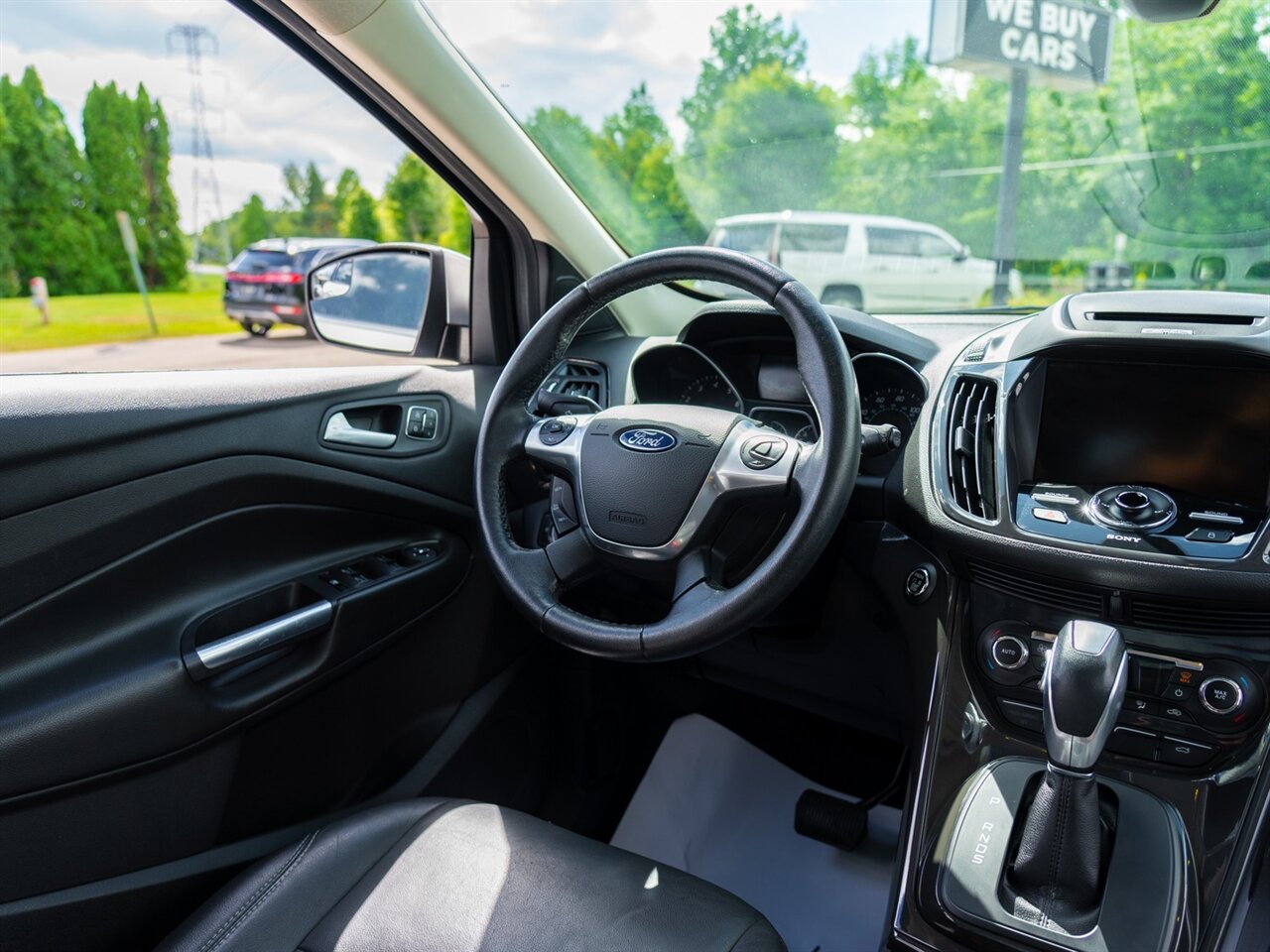 2015 Ford Escape Titanium photo 19