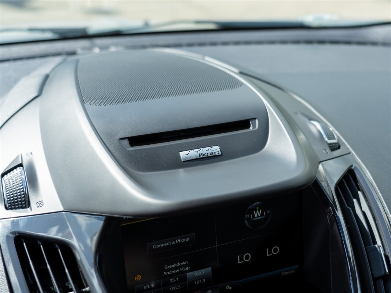 2015 Ford Escape Titanium photo 32