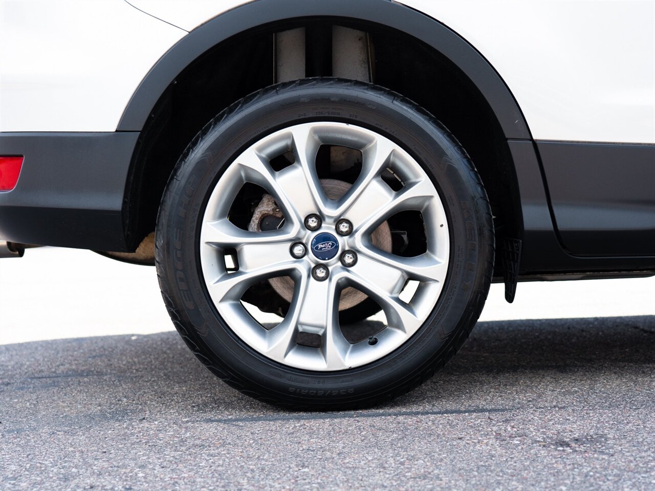 2015 Ford Escape Titanium photo 38