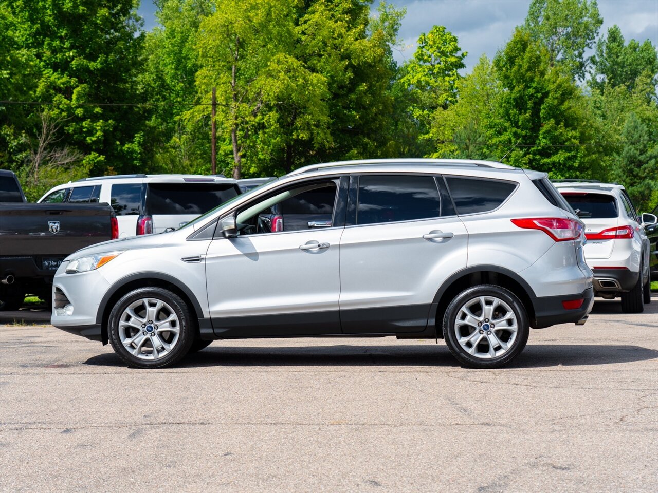 2015 Ford Escape Titanium photo 2
