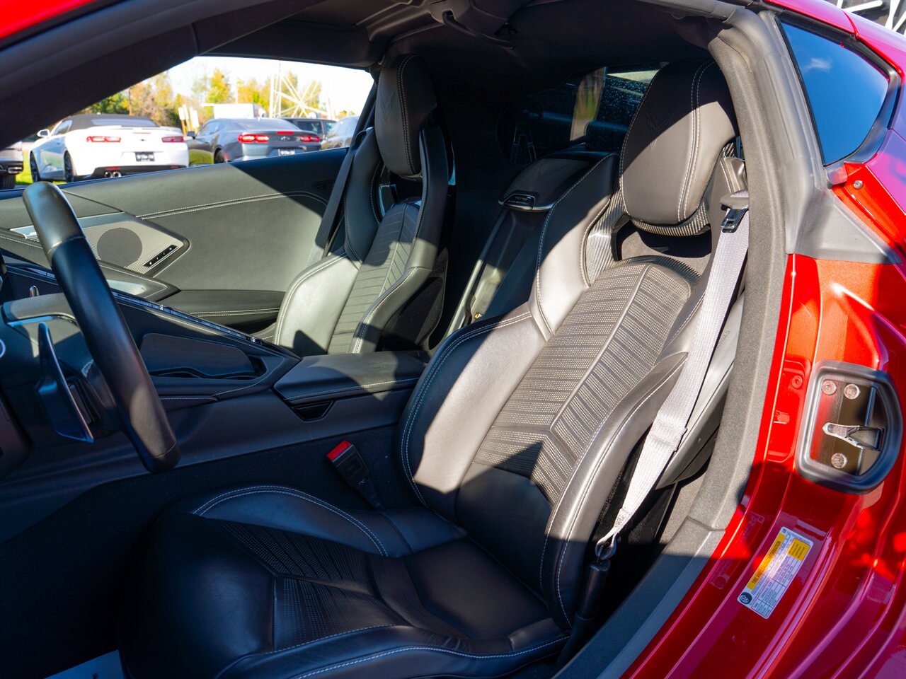 2021 Chevrolet Corvette Stingray   - Photo 18 - Washington, MI 48094