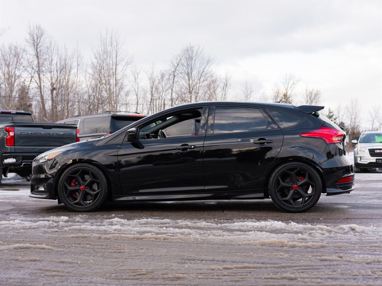 2017 Ford Focus ST   - Photo 8 - Washington, MI 48094