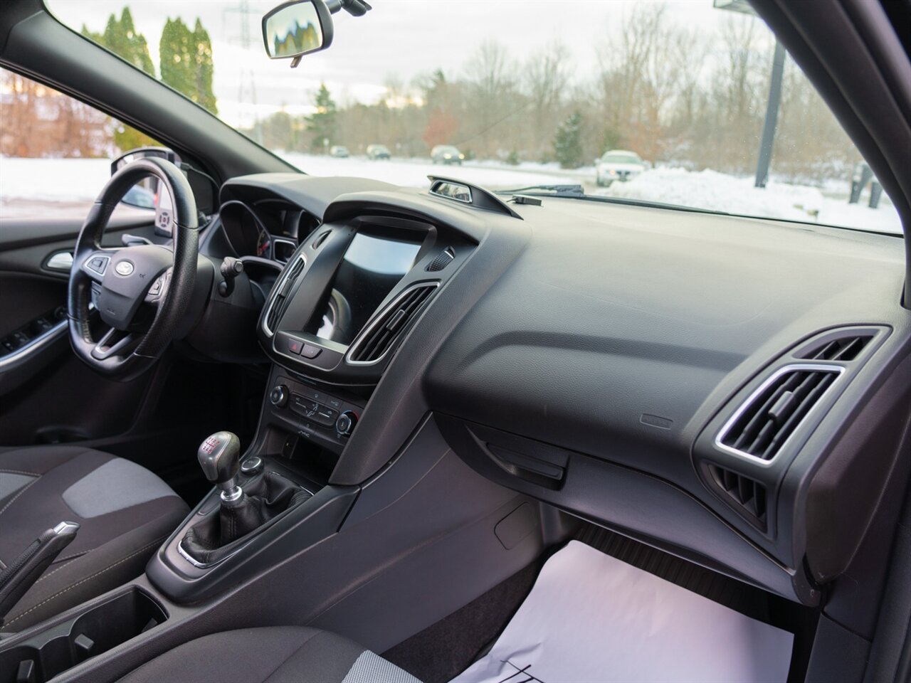 2017 Ford Focus ST   - Photo 16 - Washington, MI 48094