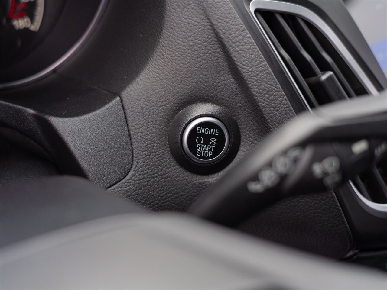 2017 Ford Focus ST   - Photo 31 - Washington, MI 48094