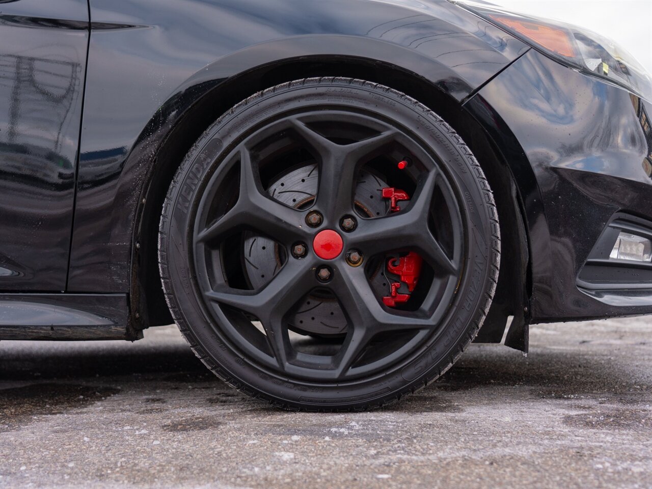 2017 Ford Focus ST   - Photo 42 - Washington, MI 48094