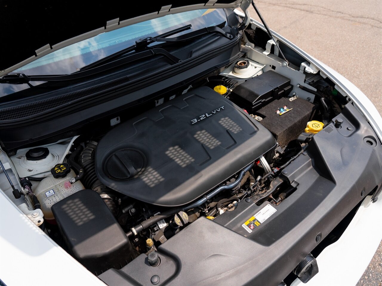 2014 Jeep Cherokee Limited - Photo 13 - Washington, MI 48094