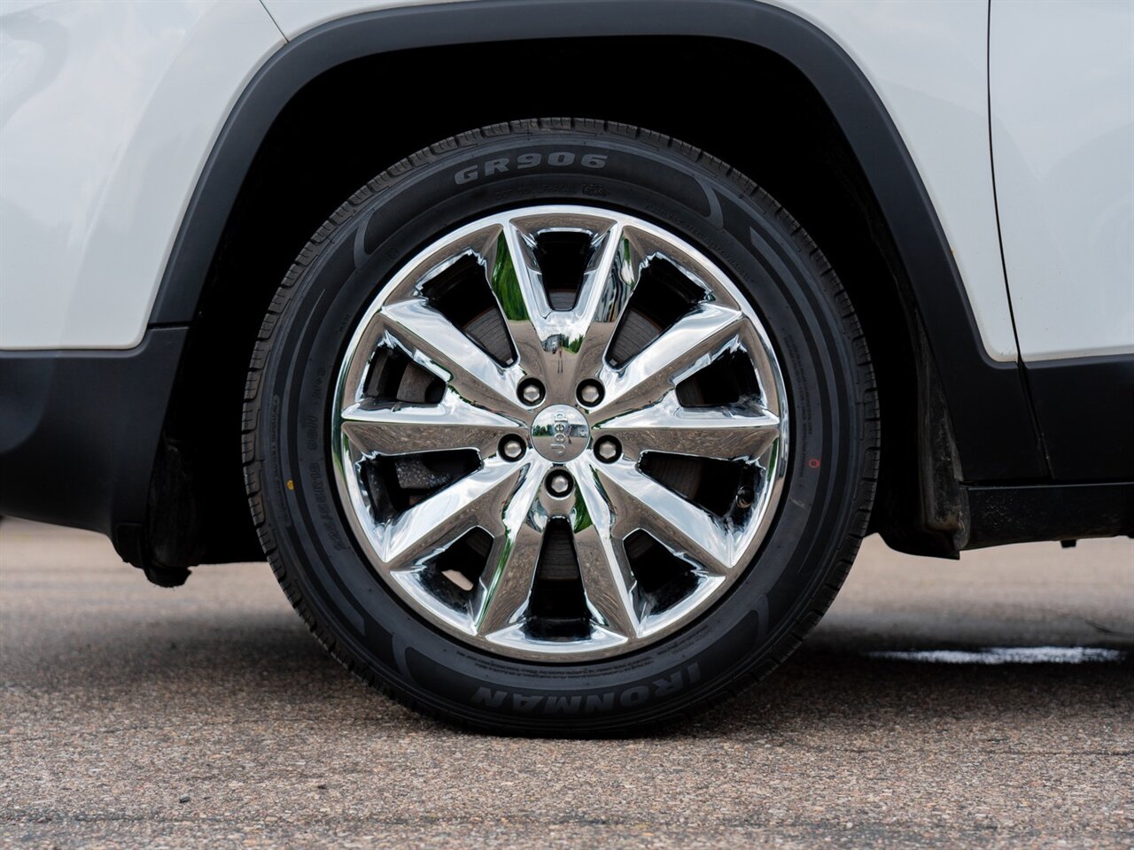 2014 Jeep Cherokee Limited - Photo 42 - Washington, MI 48094