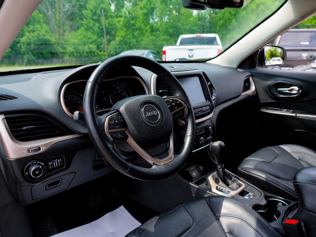 2014 Jeep Cherokee Limited - Photo 17 - Washington, MI 48094