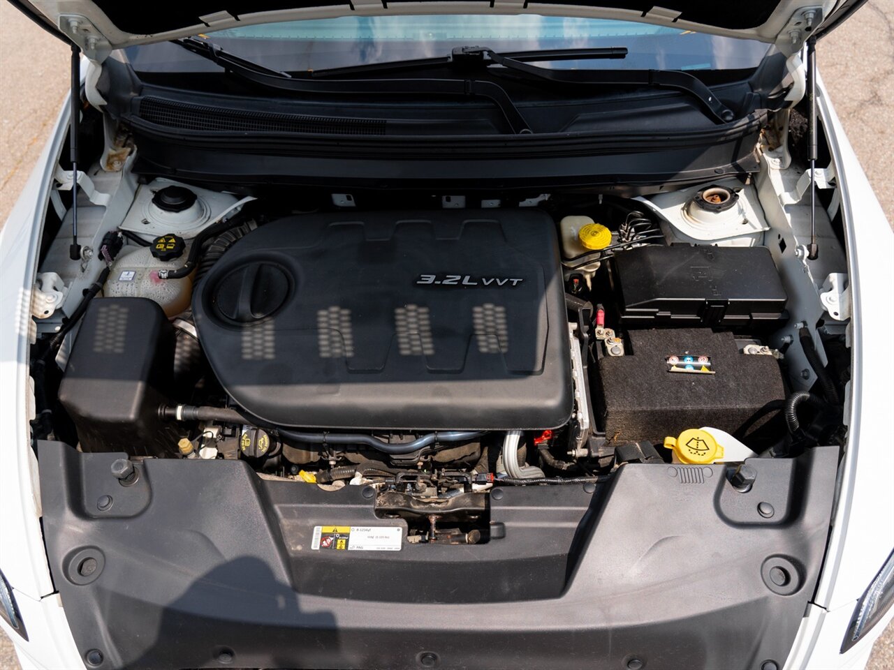 2014 Jeep Cherokee Limited - Photo 12 - Washington, MI 48094