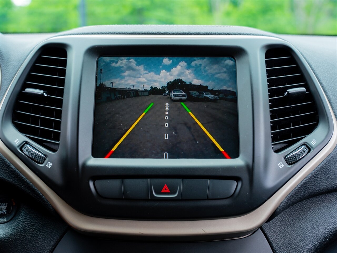 2014 Jeep Cherokee Limited - Photo 28 - Washington, MI 48094