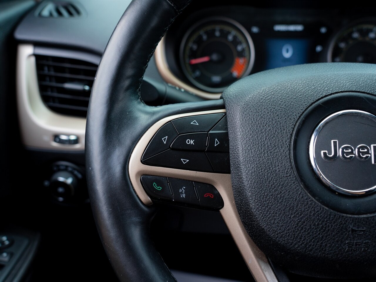 2014 Jeep Cherokee Limited - Photo 26 - Washington, MI 48094