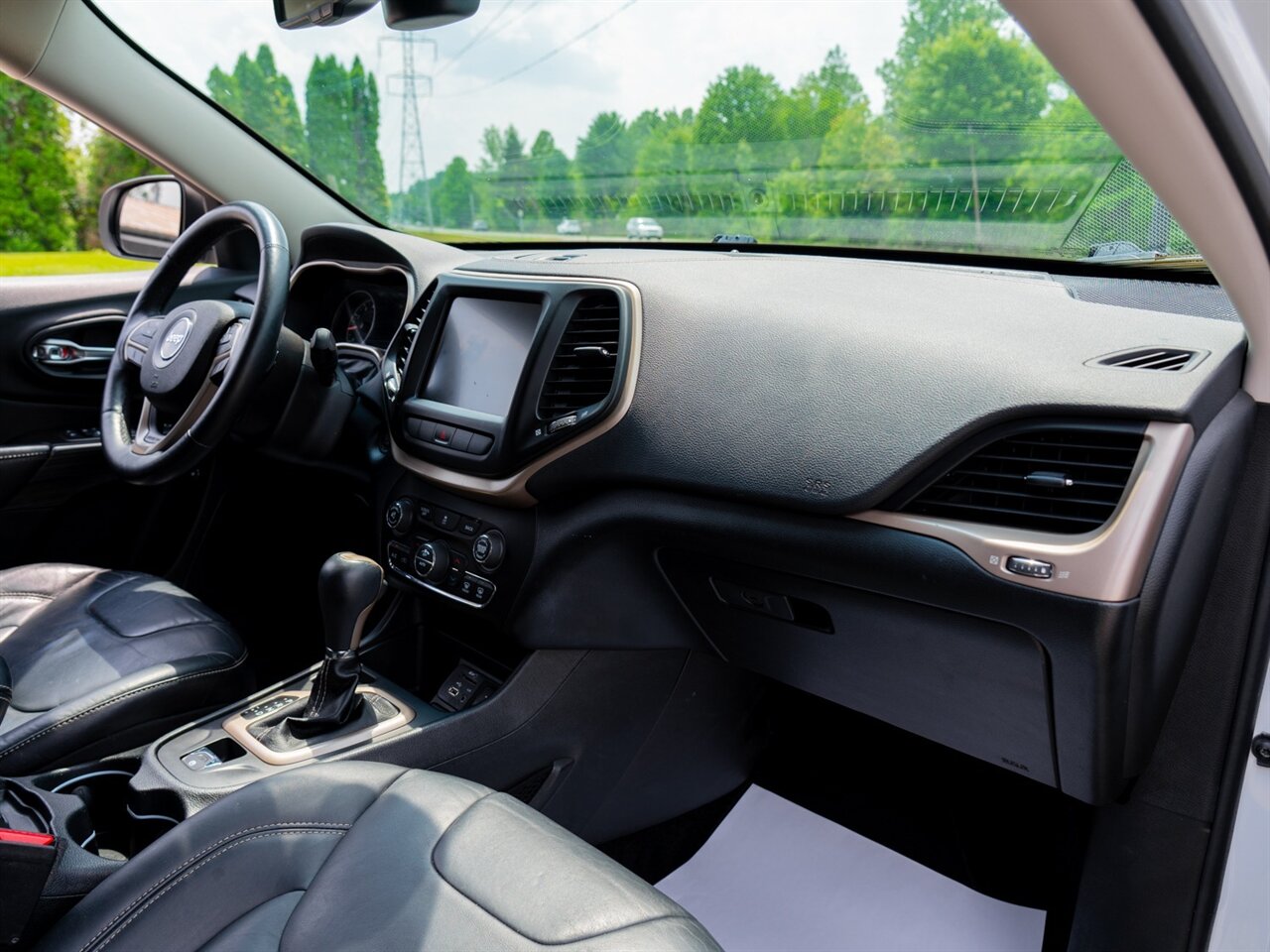 2014 Jeep Cherokee Limited - Photo 18 - Washington, MI 48094