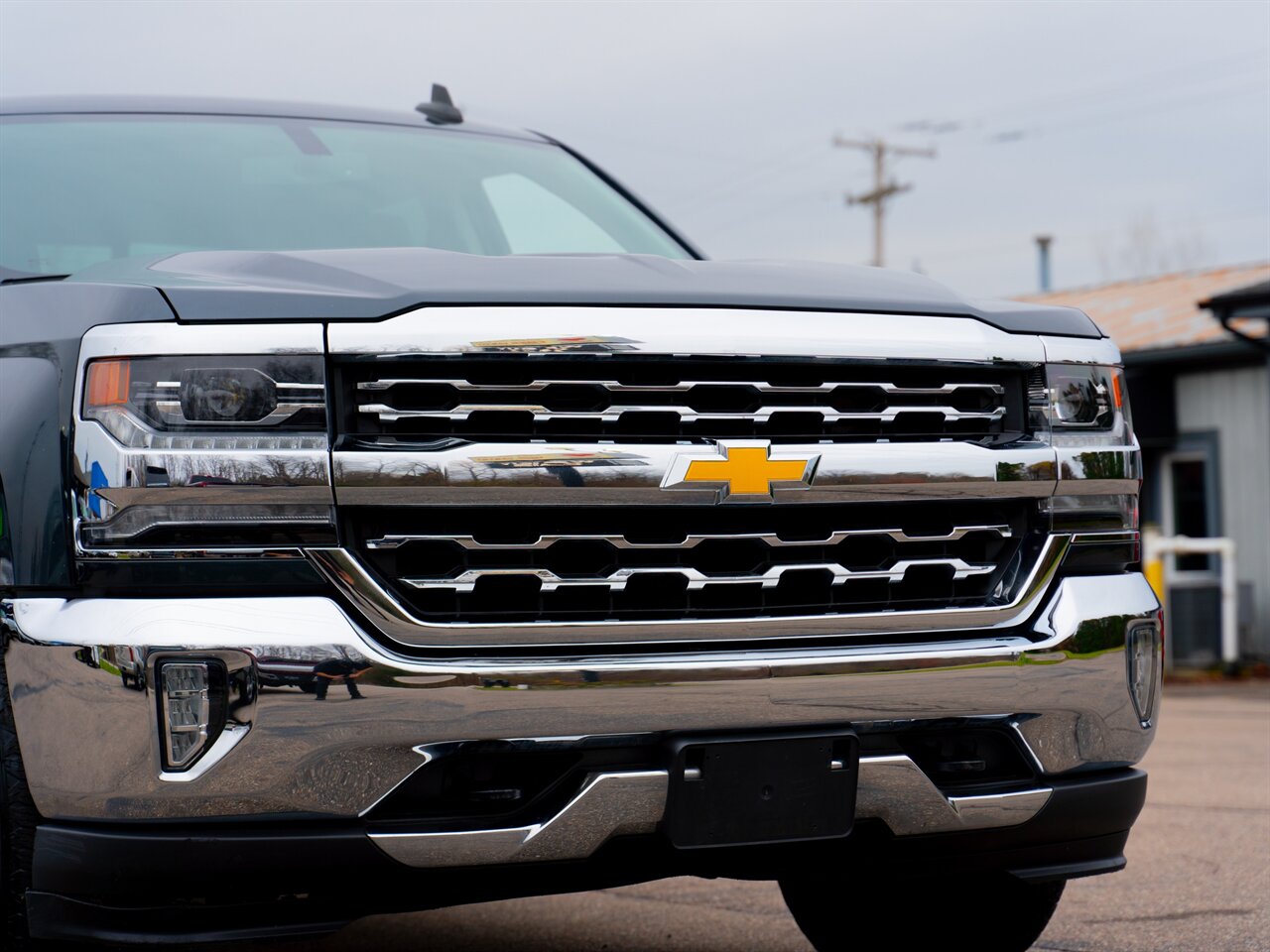 2018 Chevrolet Silverado 1500 LTZ   - Photo 9 - Washington, MI 48094