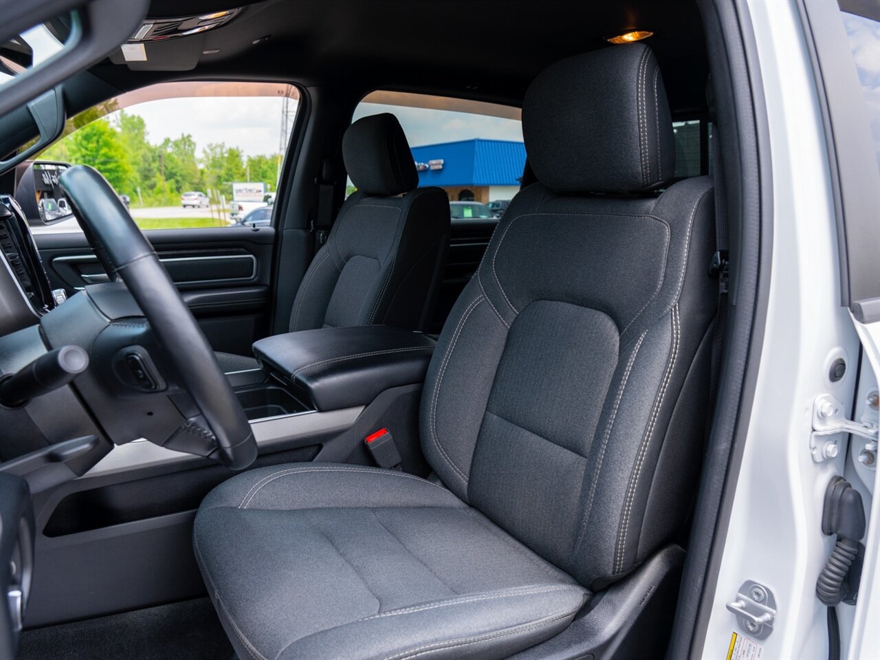 2020 RAM 1500 Big Horn - Photo 22 - Washington, MI 48094