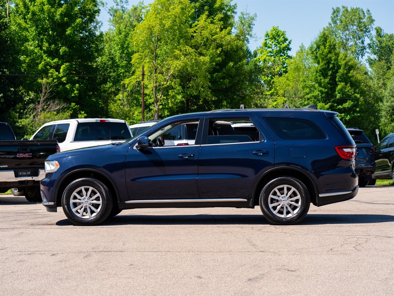 2018 Dodge Durango SXT Plus   - Photo 8 - Washington, MI 48094