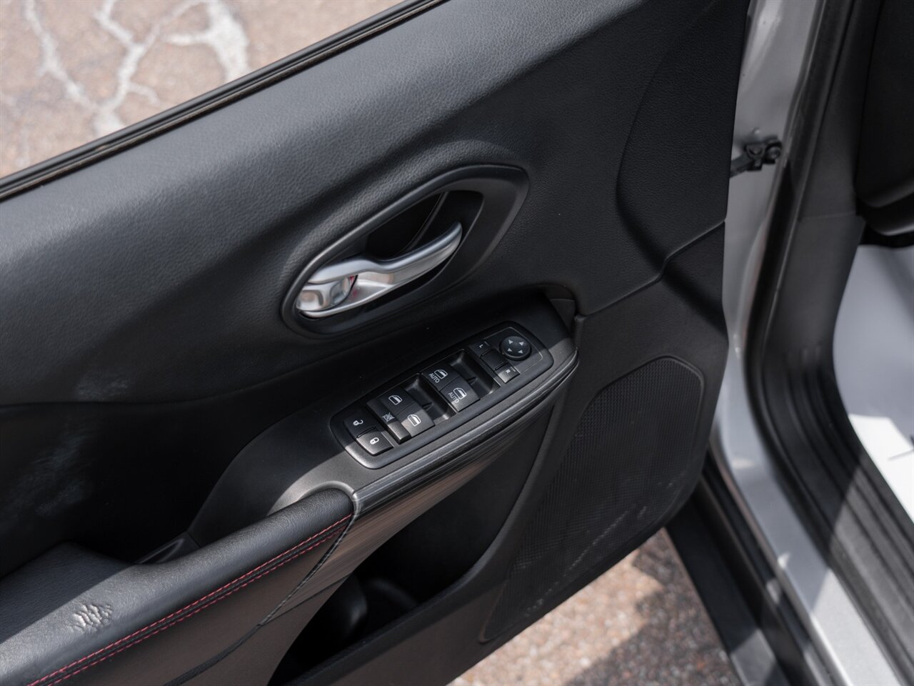 2014 Jeep Cherokee Trailhawk   - Photo 17 - Washington, MI 48094