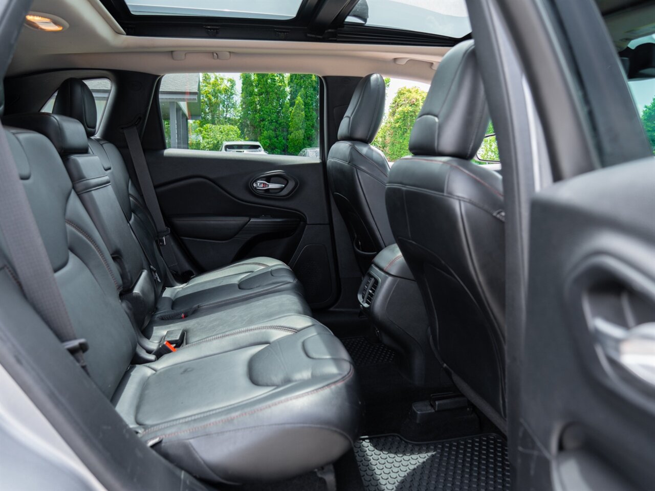 2014 Jeep Cherokee Trailhawk   - Photo 23 - Washington, MI 48094